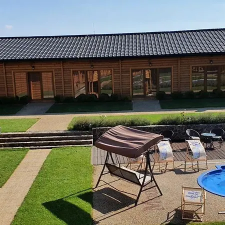 Koliba Zlata Podkova Πάρκο διακοπών *