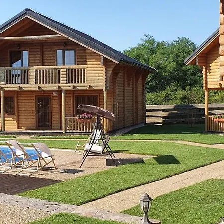 Aldeamento Turístico Koliba Zlatá Podkova