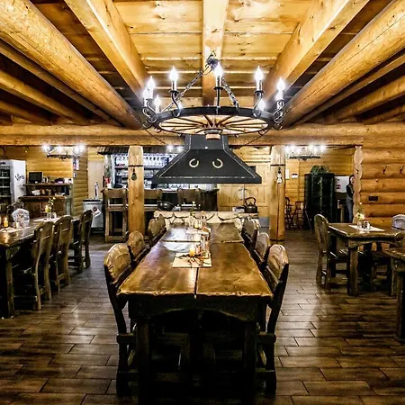 Koliba Zlata Podkova Πάρκο διακοπών *